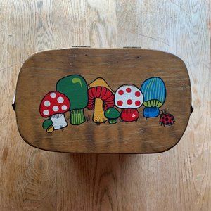 Vintage - Caro Nan - Basket Purse Painted Mushrooms Ladybug